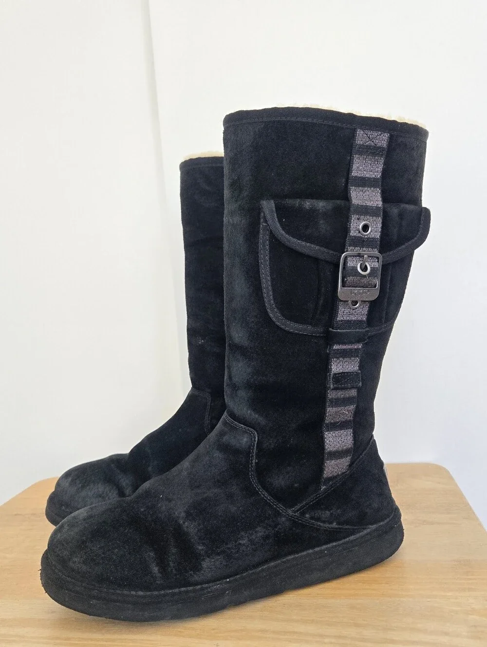 UGG Australia SN 1895 Women’s Black Suede Cargo Tall Zip Sheepskin Boots Size 9